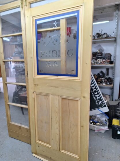 Etched original pub door glass - Image 3